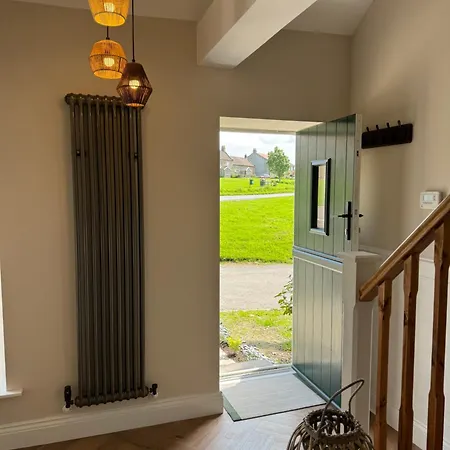 Chestnut Ravensworth * Richmond (North Yorkshire)